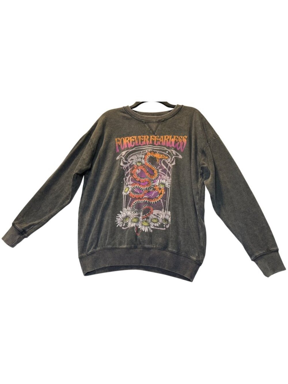 No Boundaries Womens Size Small Forever Fearless Graphic Sweatshirt Snake